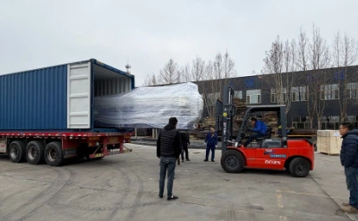 Сварочный аппарат для сварки прямых-прямых швов, изготовленный по заказу поль...